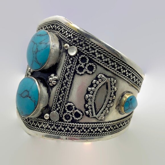 Kuchi Bracelet, Middle Eastern, Vintage Bracelet, Turquoise, Silver Wide Cuff - Picture 3 of 5